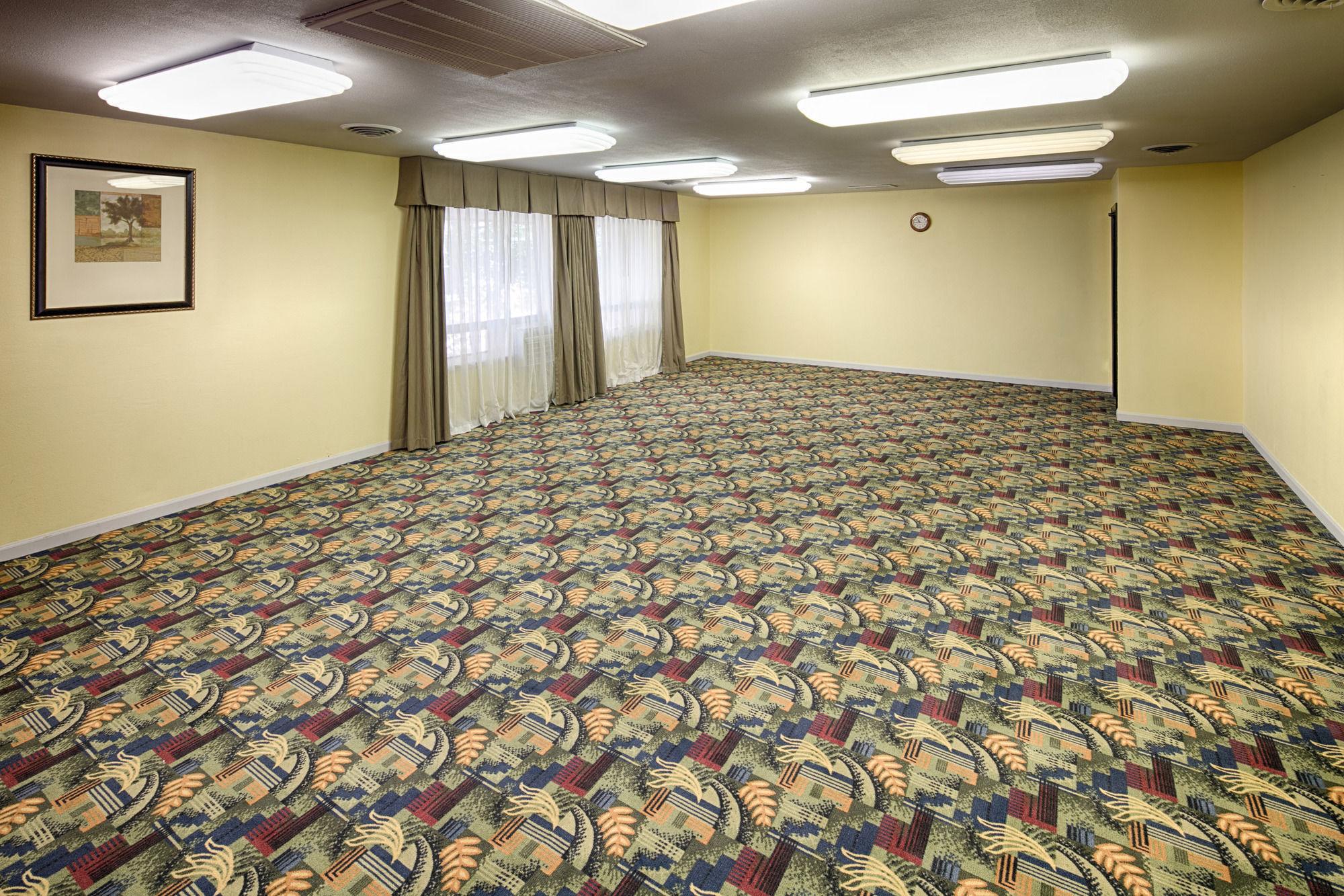 Red Lion Inn & Suites ミズーラ エクステリア 写真