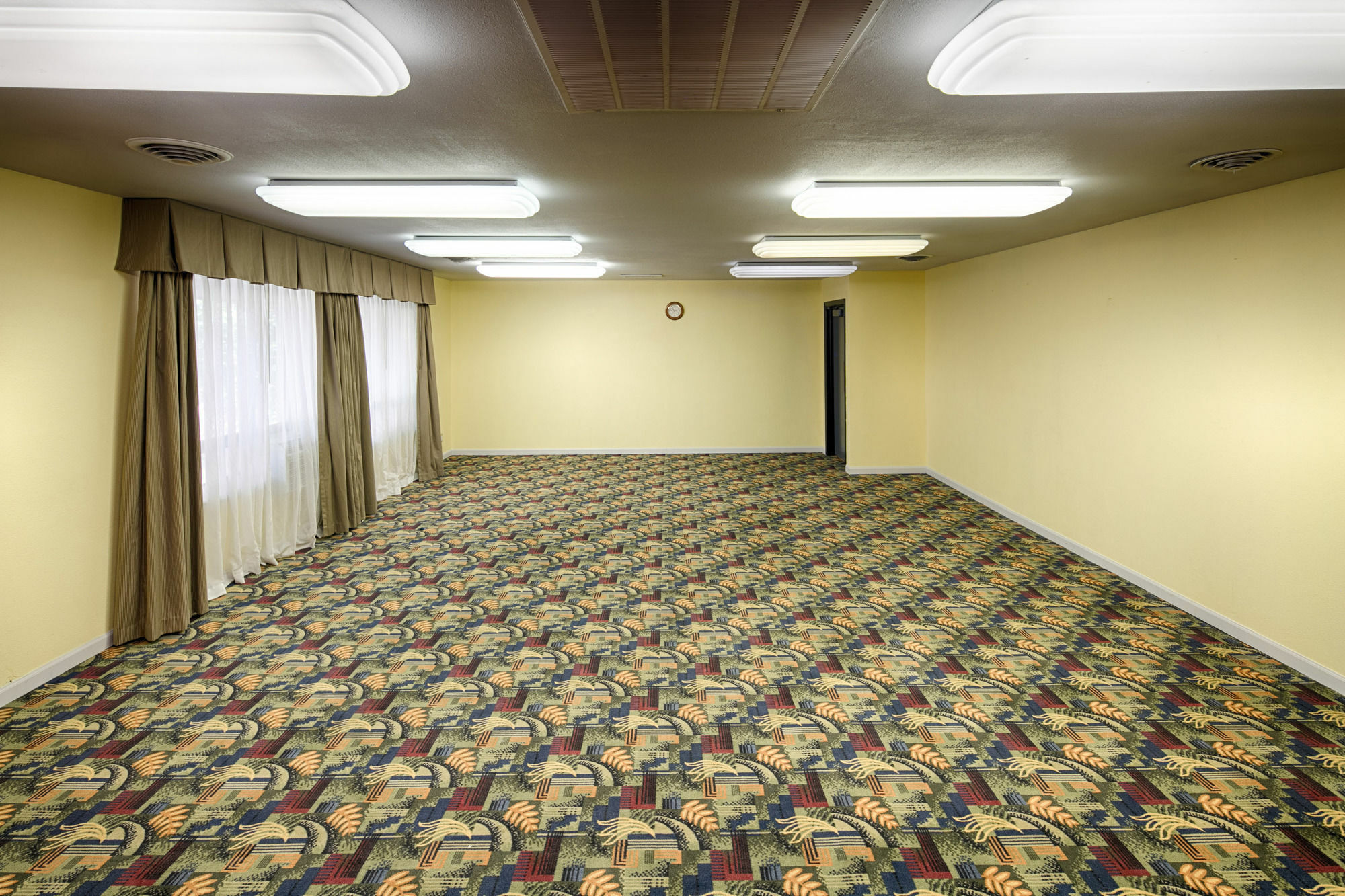 Red Lion Inn & Suites ミズーラ エクステリア 写真
