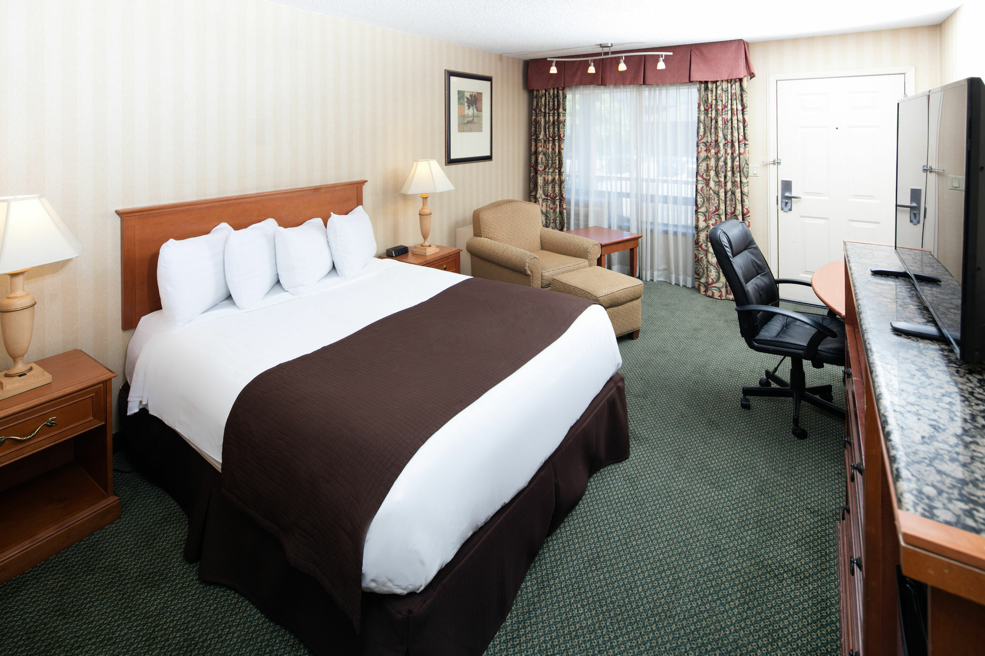 Red Lion Inn & Suites ミズーラ エクステリア 写真