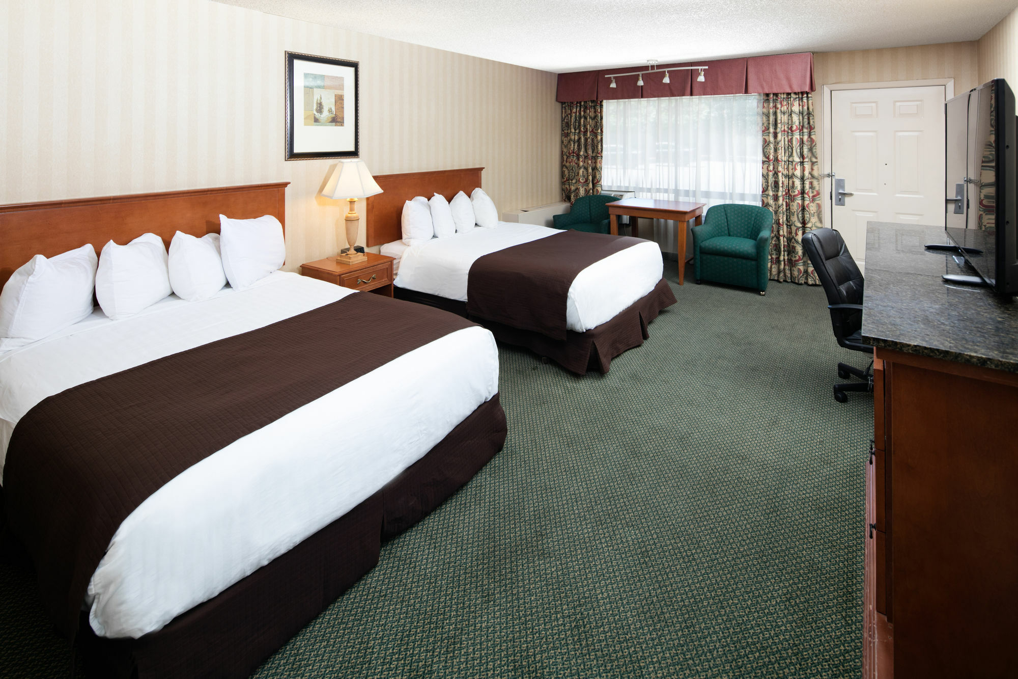 Red Lion Inn & Suites ミズーラ エクステリア 写真